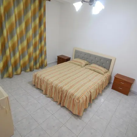 Anna Apartment